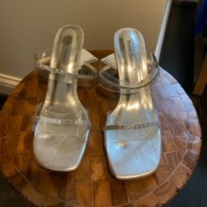 Pierre Dumas Silver and Clear Heeled Sandal With Lucite Heel 7.5M Good Condition